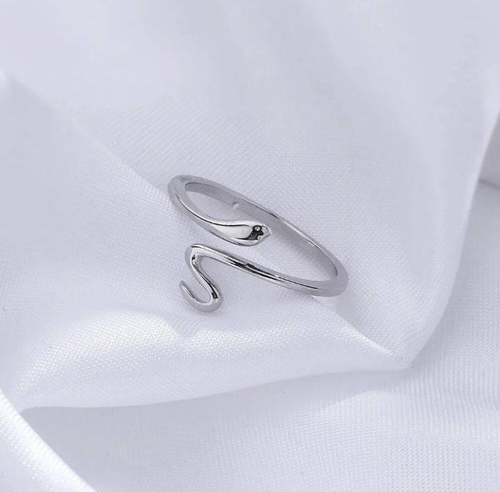 Beautiful Silver Snake Adjustable Ring